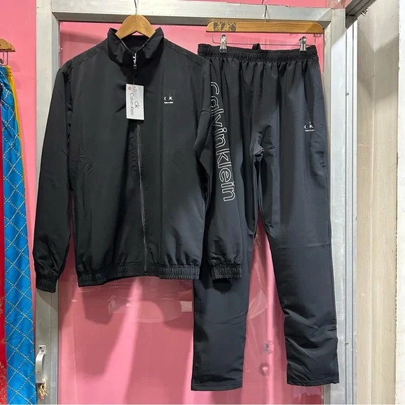 Calvin Klein unisex track suit - Picture 10 of 13